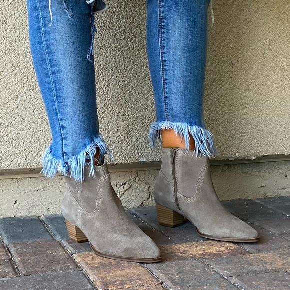 Distressed Genuine Leather Kitten Heel Ankle Boots - Picture 10 of 13